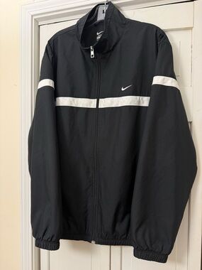 Nike Windbreaker Jacket Size XL – Black with White Stripe
